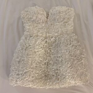 bcbgmaxazria White Strapless Dress